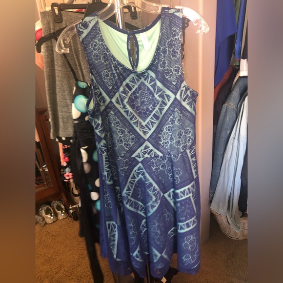 Blue lace mini dress - Picture 4 of 4